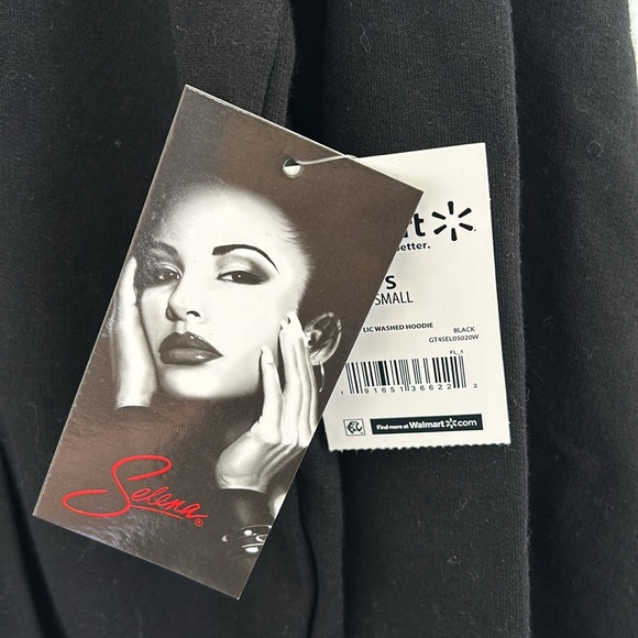 New with Tags Selena Queen of Cumbia Official Black Sweatshirt Hoodie Size Small - Picture 4 of 6